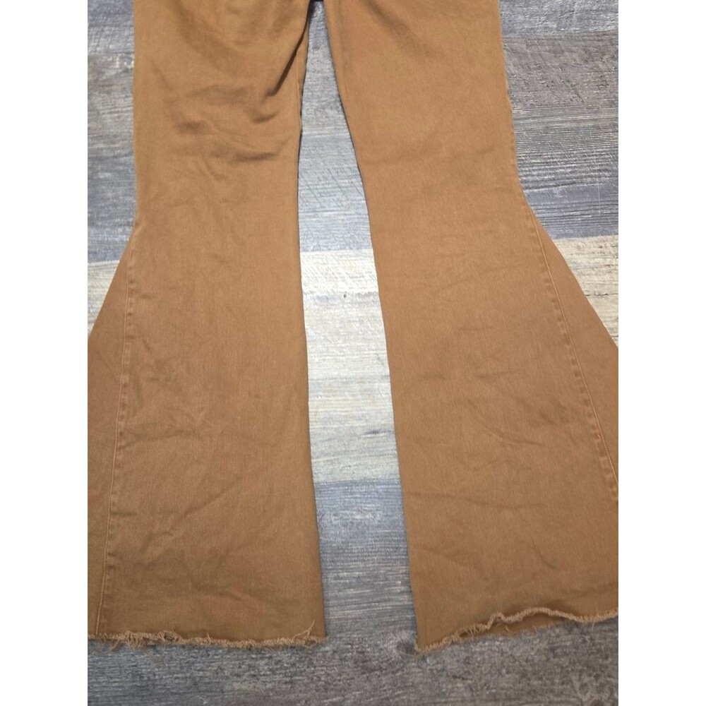 Newbury Kustom Tan Flare Raw Hem Pull On Jeans - Picture 9 of 11
